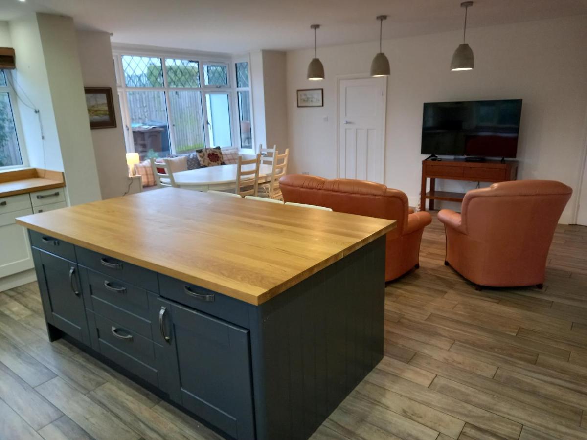 Grange Croft Βίλα Ben Rhydding Εξωτερικό φωτογραφία