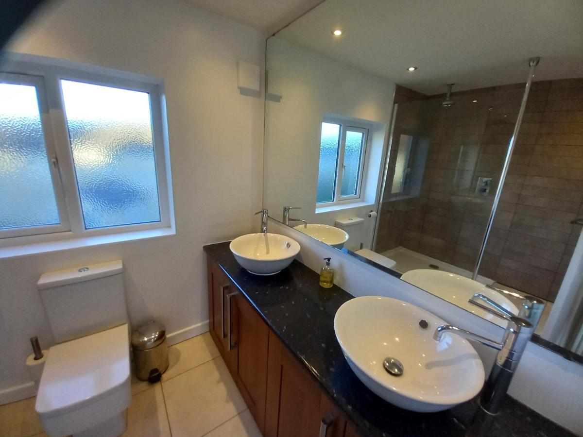 Grange Croft Βίλα Ben Rhydding Εξωτερικό φωτογραφία